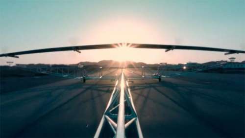 Facebook’s Internet drone Aquila passes first full-scale test