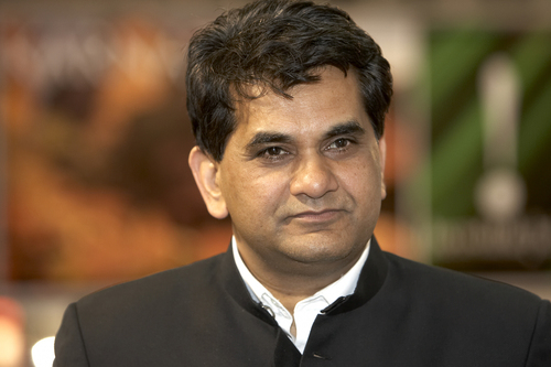 Union Government constitutes Amitabh Kant Committee to push cashless transactions