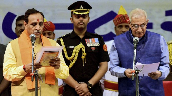Vijay Rupani takes oath as new Chief Minister of Gujarat