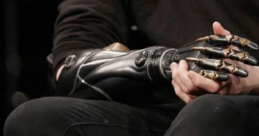 Scientists develop solar-powered skin for prosthetic limbs