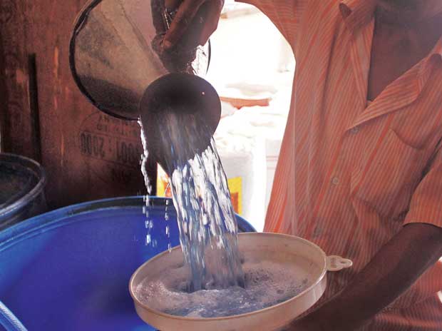 Government to roll out DBT scheme for kerosene from April 1, 2016