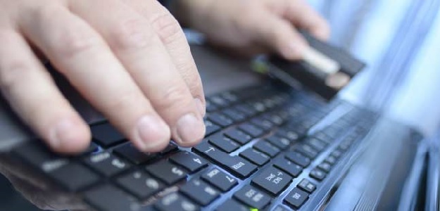 Union Commerce Ministry launches e-marketplace portal for goods procurement Union Commerce Ministry launches e-marketplace portal for goods procurement