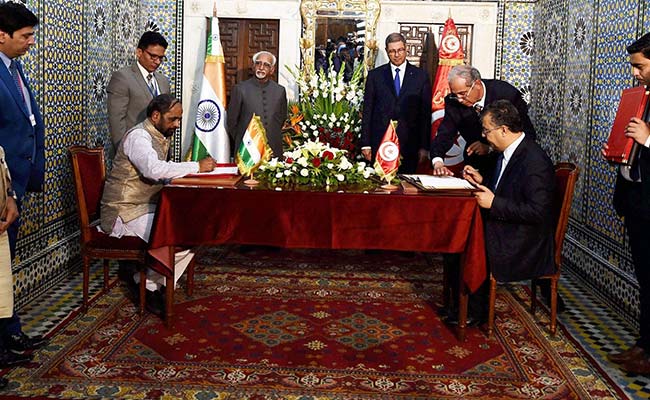 India, Tunisia sign two MoUs for co-operation in handicrafts and IT sector